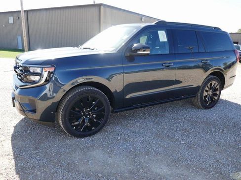 New 2025 Ford Expedition Platinum w/ Stealth Appearance Package image 7