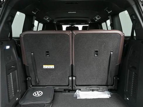 New 2025 Volkswagen ID. Buzz Pro S image 27