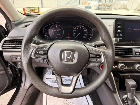 Used 2018 Honda Accord LX image 19