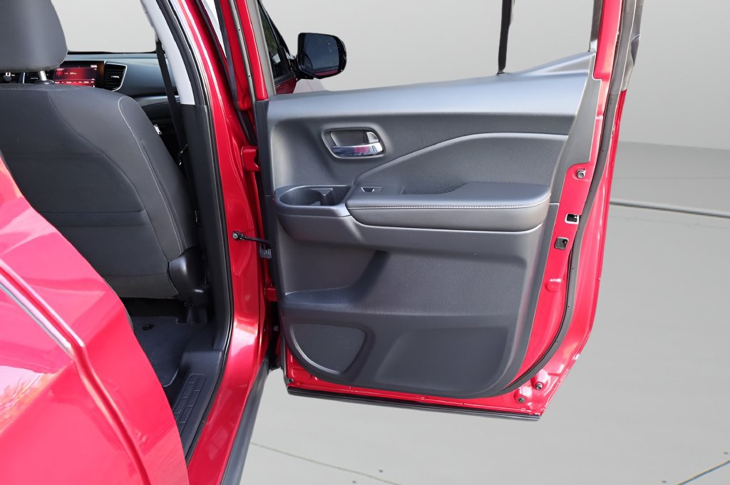 Used 2023 Honda Ridgeline Sport image 18