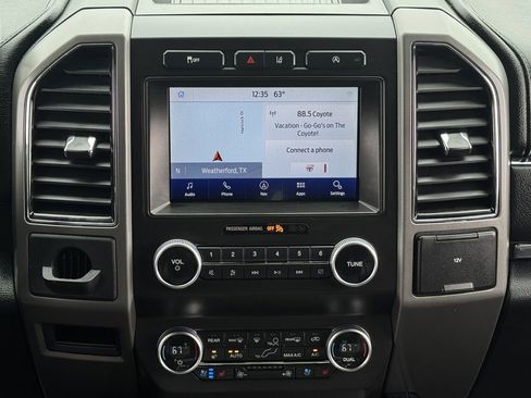 Used 2020 Ford Expedition Max XLT w/ Equipment Group 202A RWD image 18