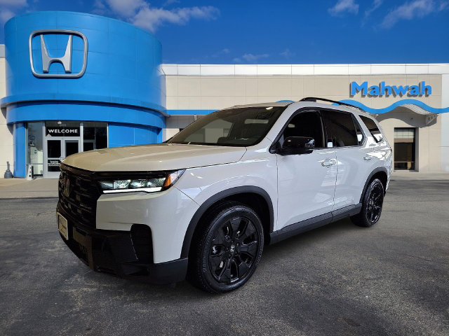 New 2026 Honda Pilot Black Edition image 1