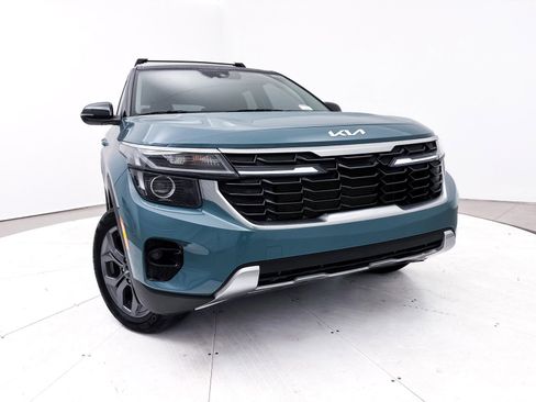 Certified 2024 Kia Seltos S image 6