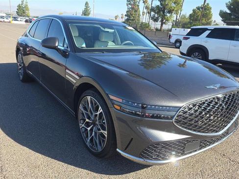 Used 2023 Genesis G90 3.5T image 3