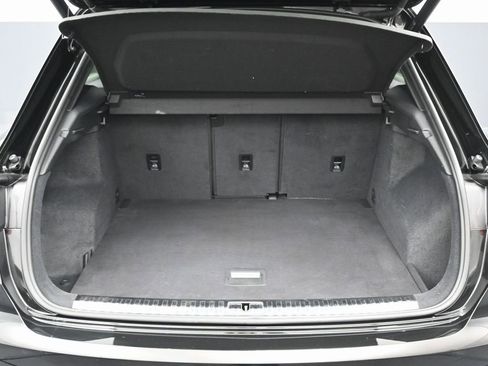 Used 2022 Audi Q3 2.0T Premium Plus w/ Premium Plus Package image 14