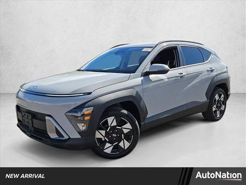 Certified 2025 Hyundai Kona SEL image 1
