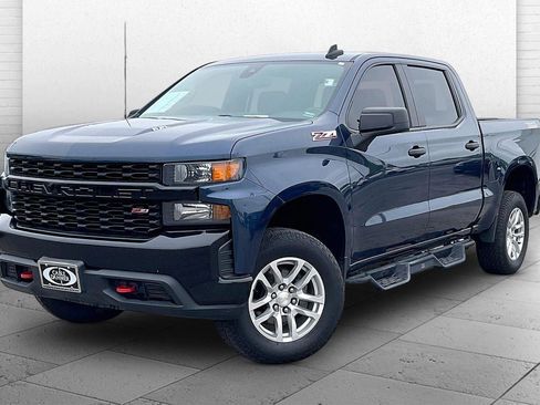 Used 2021 Chevrolet Silverado 1500 Custom Trail Boss w/ Safety Confidence Package AWD/4WD image 13