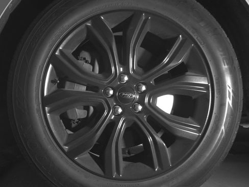 Used 2022 Ford Edge SE w/ Black Appearance Package AWD/4WD image 12