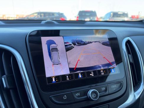 Used 2023 Chevrolet Equinox LT image 27