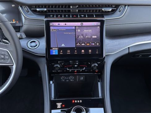 New 2025 Jeep Grand Cherokee Limited image 14