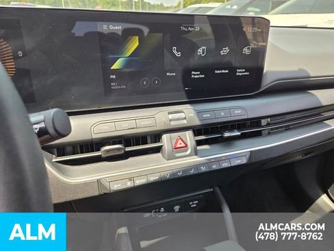 Used 2025 Kia K4 FWD image 23