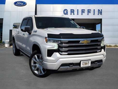 Used 2024 Chevrolet Silverado 1500 High Country AWD/4WD image 1