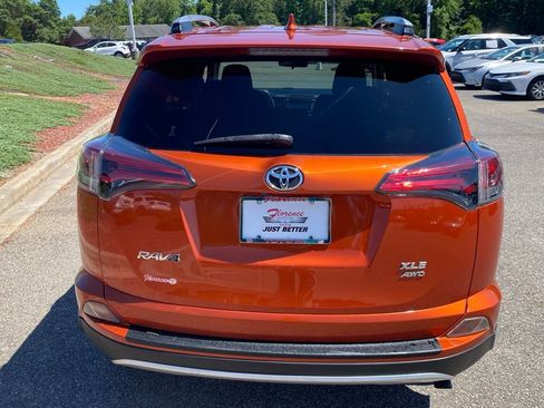 Used 2016 Toyota RAV4 XLE AWD/4WD image 11