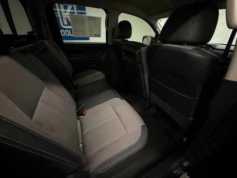 Used 2018 Nissan Titan S w/ S Utility Package image 6