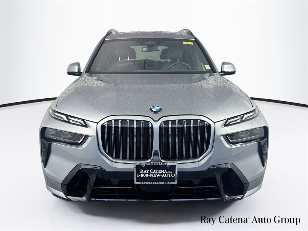 Used 2024 BMW X7 xDrive40i w/ M Sport Package AWD/4WD image 2