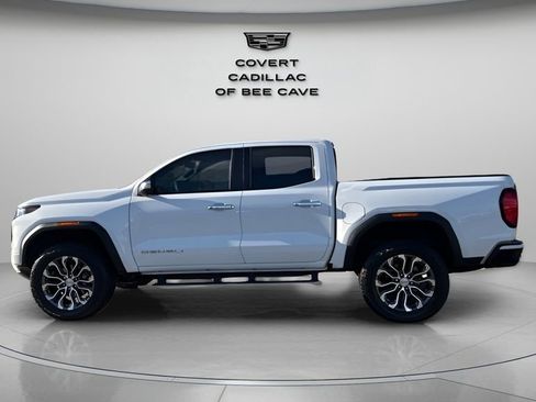 Used 2024 GMC Canyon Denali image 5