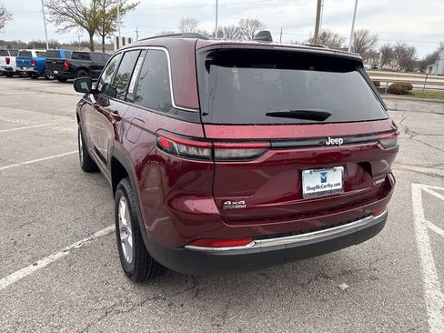New 2026 Jeep Grand Cherokee Laredo AWD/4WD image 25