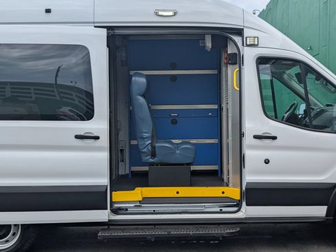 Used 2019 Ford Transit 250 148 High Roof Extended RWD image 11