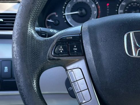 Used 2015 Honda Odyssey LX image 29