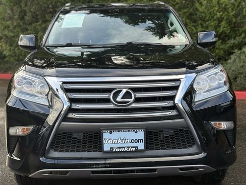 Used 2018 Lexus GX 460 image 6