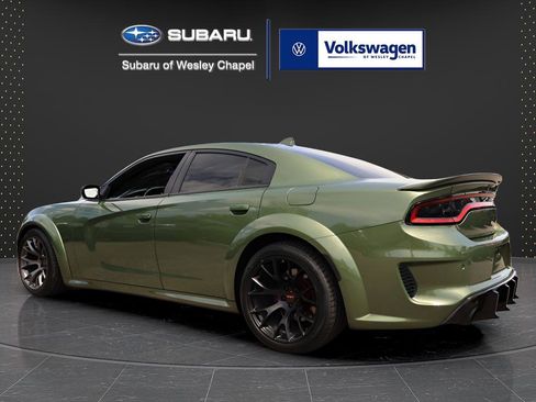 Used 2020 Dodge Charger SRT Hellcat w/ Carbon/Suede Interior Package RWD image 6