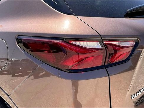 Used 2019 Chevrolet Blazer Premier w/ Driver Confidence II Package FWD image 28