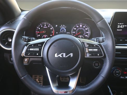 Used 2023 Kia Forte GT-Line w/ GT-Line Premium Package FWD image 17