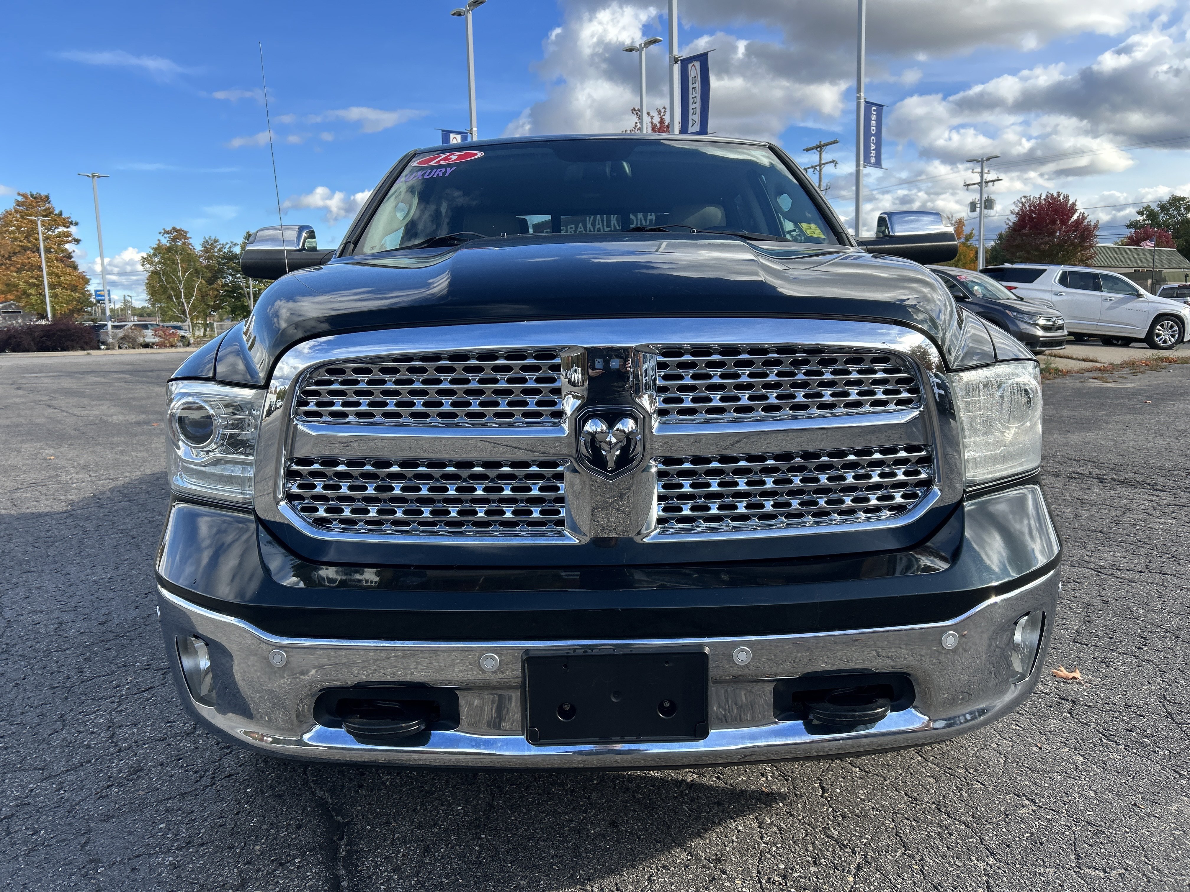 Used 2015 RAM 1500 Laramie w/ Convenience Group AWD/4WD image 8