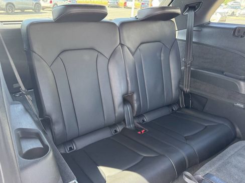 Used 2017 Audi Q7 2.0T Premium Plus w/ Premium Plus Package image 12