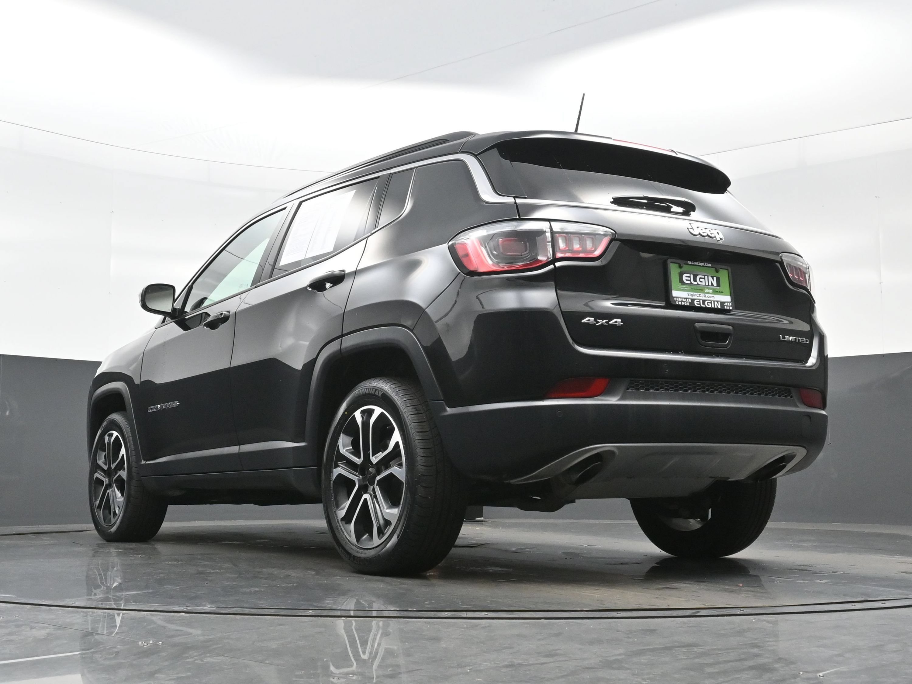 Used 2023 Jeep Compass Limited AWD/4WD image 24