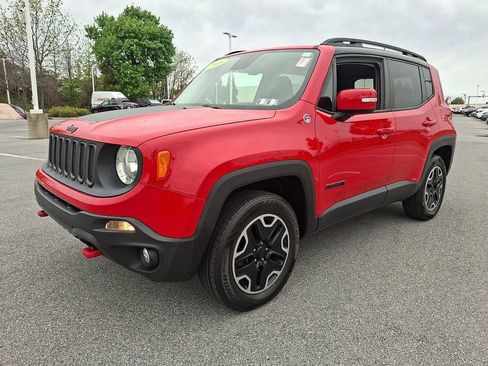 Used 2016 Jeep Renegade Trailhawk AWD/4WD image 5