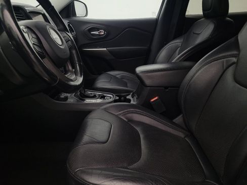 Used 2020 Jeep Cherokee Limited AWD/4WD image 17