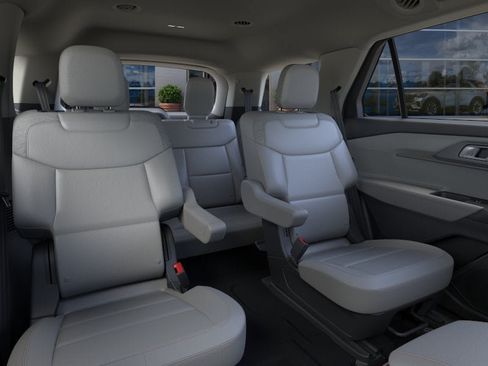 New 2026 Ford Explorer Active w/ Active Comfort Package AWD/4WD image 11
