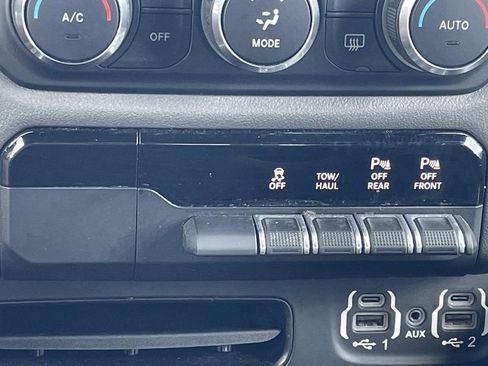 Used 2021 RAM 1500 Big Horn image 22