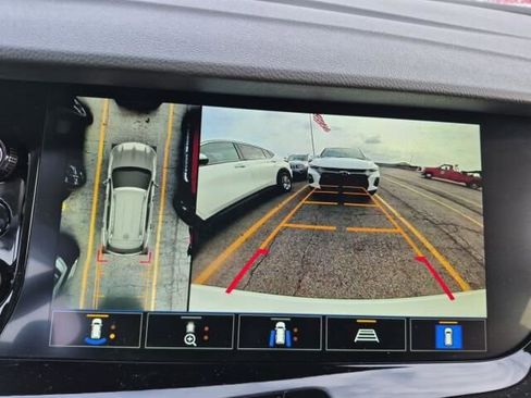 Used 2023 Buick Envision Avenir image 13