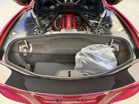 Used 2024 Chevrolet Corvette Stingray Premium Cpe w/ Z51 Performance Package RWD image 29