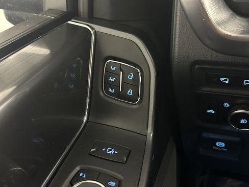 Used 2022 Ford F150 Lariat w/ Equipment Group 502A High AWD/4WD image 47