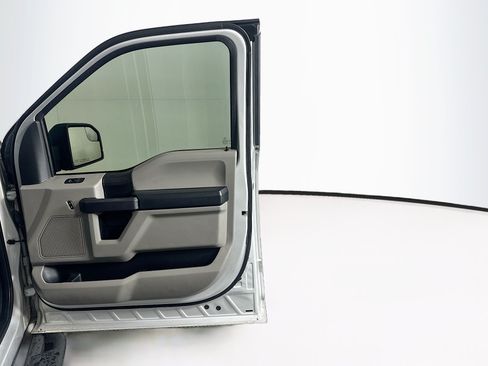 Used 2019 Ford F150 XL w/ Equipment Group 101A Mid RWD image 31