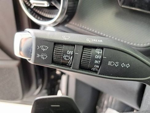 Used 2025 Chevrolet Equinox LT FWD image 13