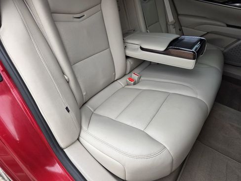 Used 2015 Cadillac XTS Luxury w/ Driver Awareness Package image 37