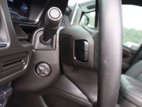Used 2023 Chevrolet Tahoe Z71 w/ Z71 Off-Road Package AWD/4WD image 13