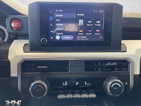 Used 2024 Toyota Tacoma TRD Sport image 12