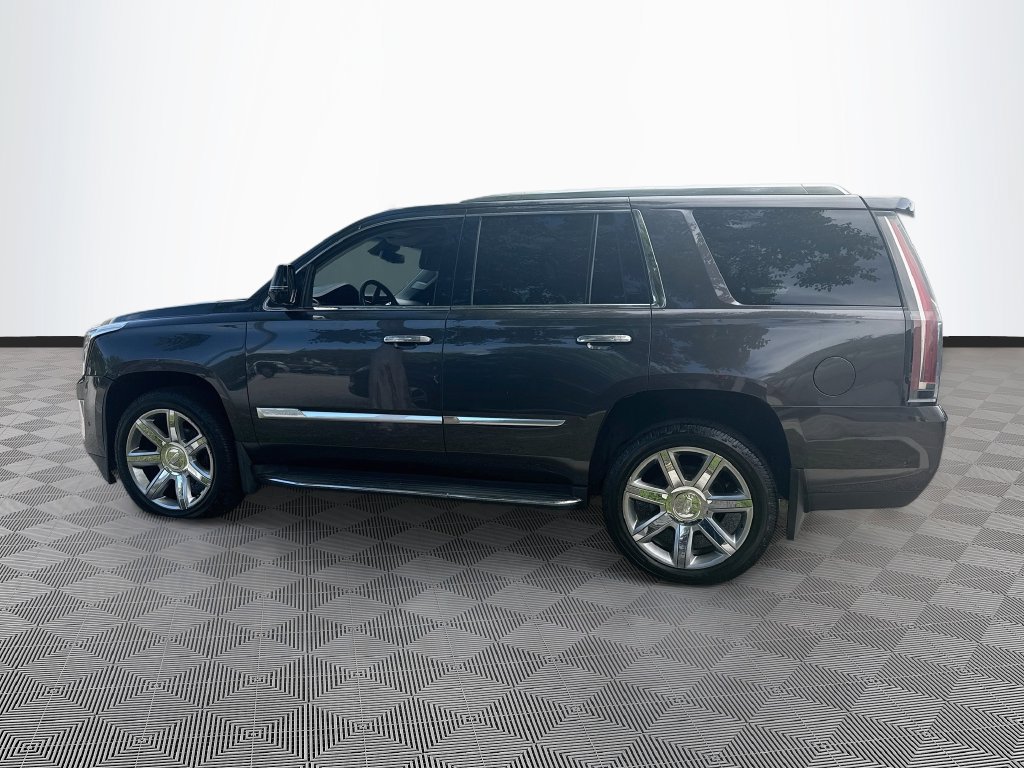 Used 2018 Cadillac Escalade Premium Luxury AWD/4WD image 9