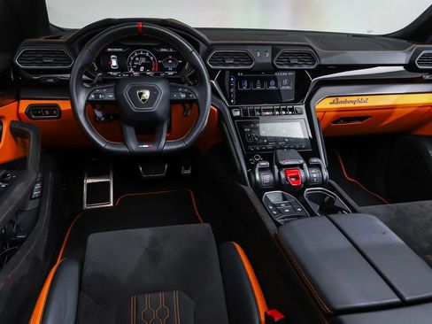 Used 2023 Lamborghini Urus S AWD/4WD image 6