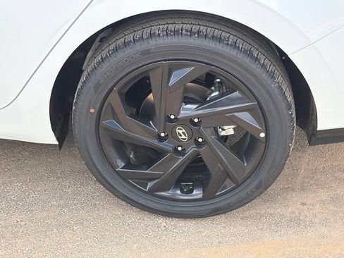 New 2026 Hyundai Elantra Sport FWD image 20