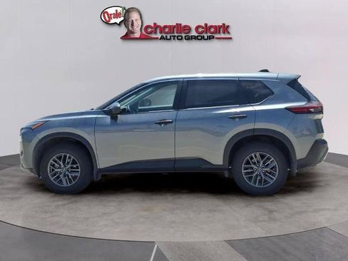 Certified 2023 Nissan Rogue S FWD image 2