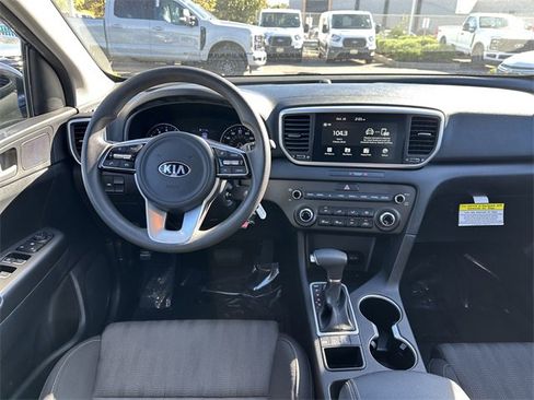 Used 2022 Kia Sportage LX image 13