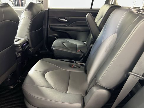 Used 2024 Toyota Grand Highlander AWD image 26