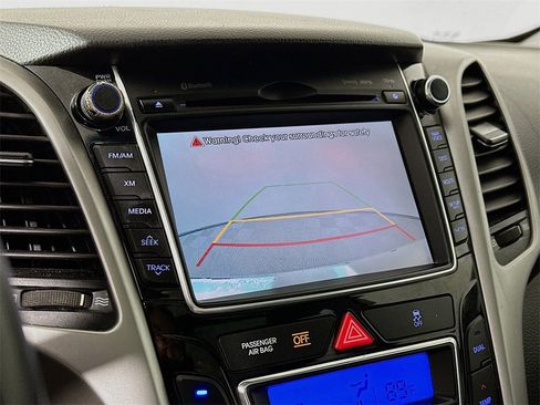 Used 2014 Hyundai Elantra GT w/ Option Group 03 image 23