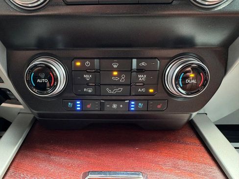 Used 2020 Ford F150 King Ranch w/ Equipment Group 601A Luxury AWD/4WD image 26